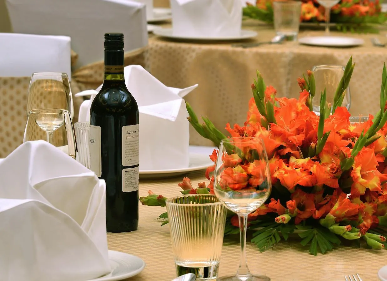 **** Hotel Park Plaza Chandigarh Zirakpur Indie